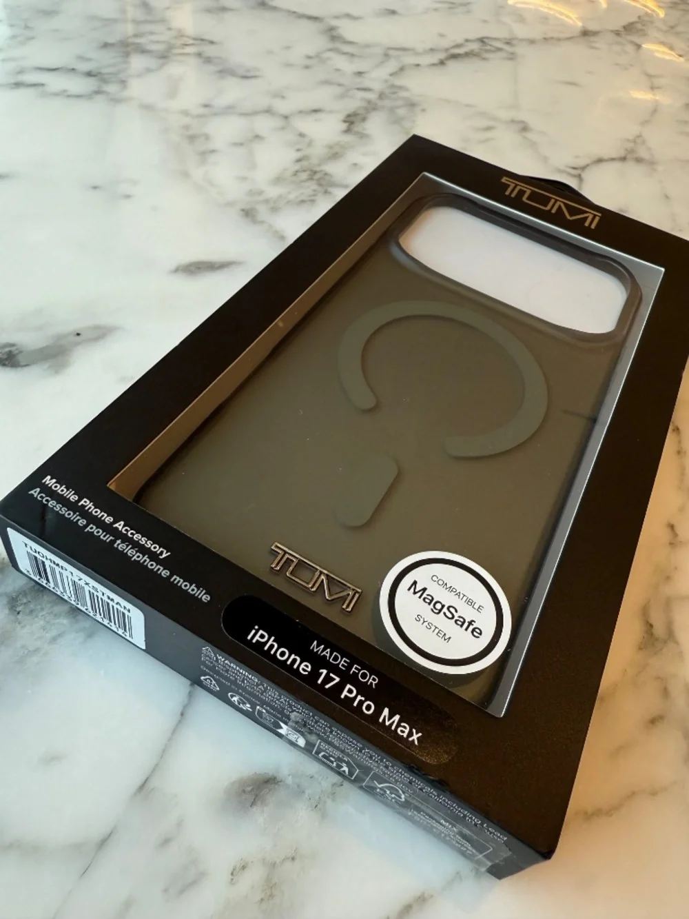 Tumi iphone 17